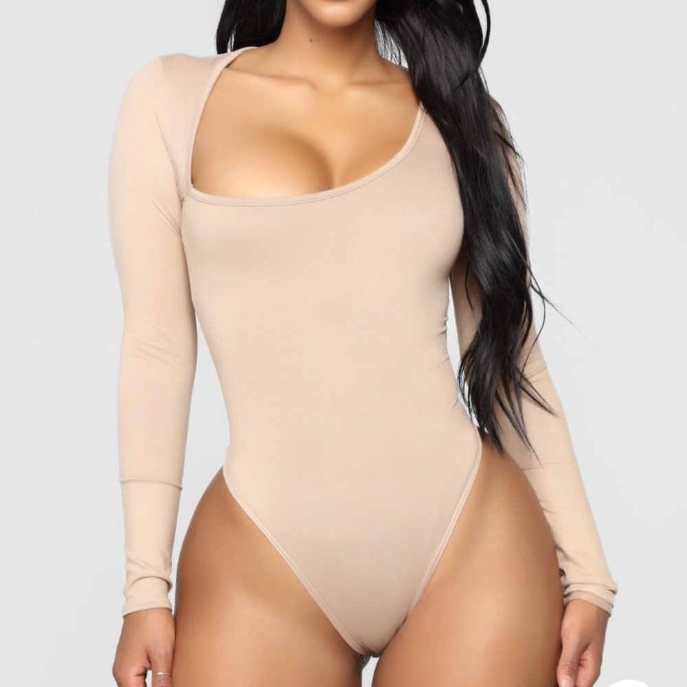 Fashion nova bodysuit